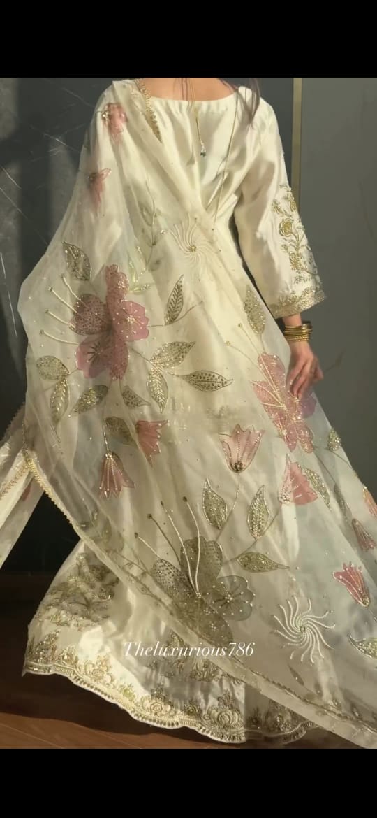 EMBROIDERED WHITE COLOR 3PC SUIT