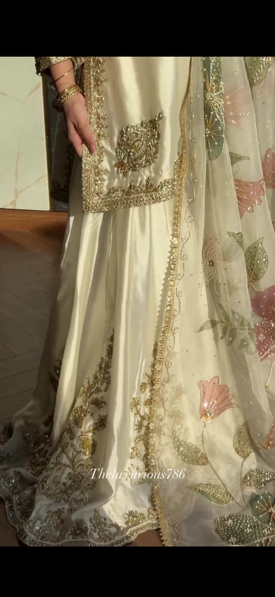 EMBROIDERED WHITE COLOR 3PC SUIT