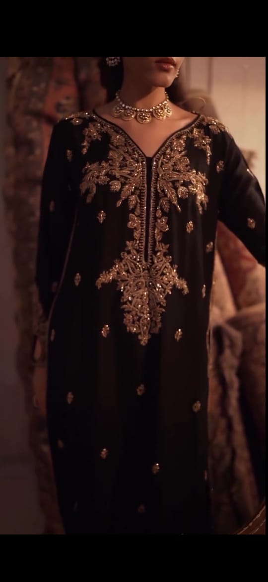 BLACK EMBROIDERED EPC SUIT WITH SHAFOON DUPATTA