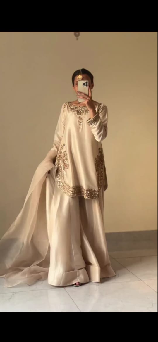 CREAM COLOR EMBROIDERED 3PC SUIT WITH LHANGA