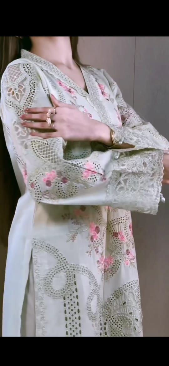 EMBROIDERED 3PC SUIT