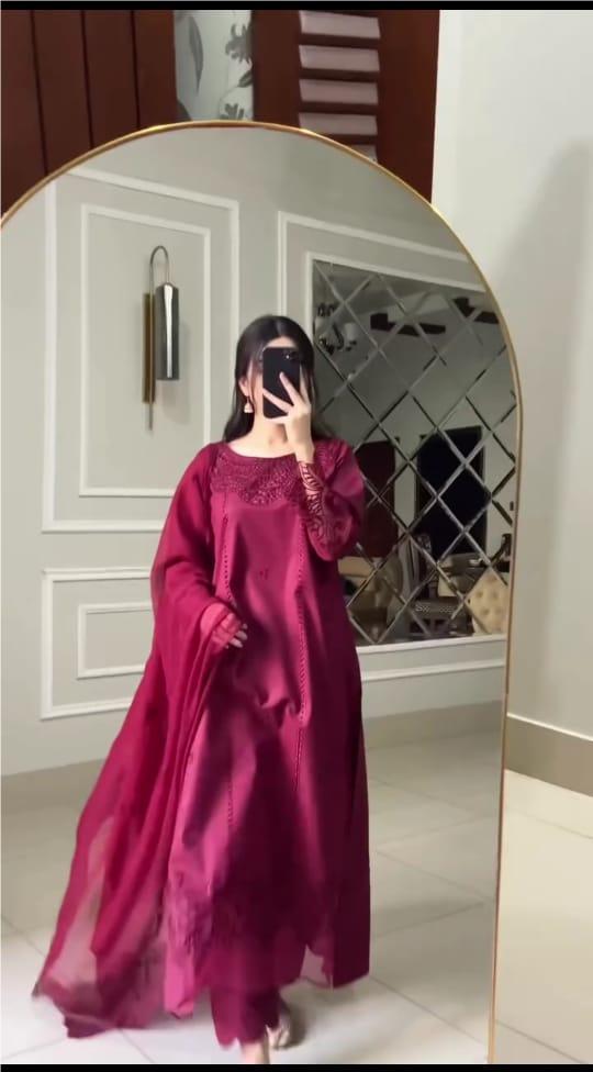 PINK COLOR EMBROIDERED 3PC SUIT