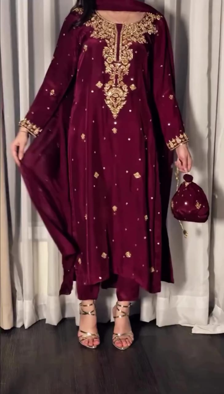 Pearl & Thread Work Embroidered Velvet 3pc Suit