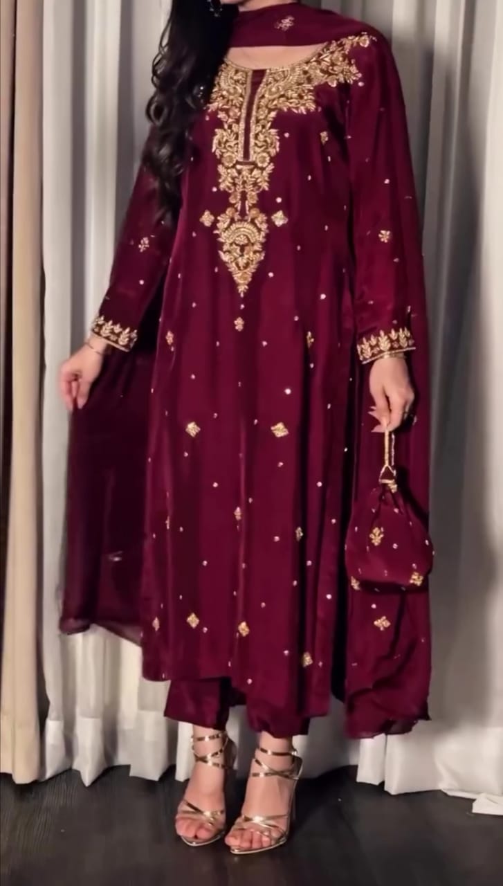 Pearl & Thread Work Embroidered Velvet 3pc Suit